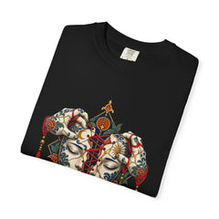 Red Thread Tee folded front print detail