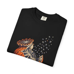 Split the Poppy Tee folded front print detail