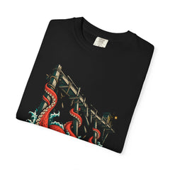 Hold the Pier Tee folded front print detail