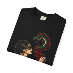 Red Veil Tee folded front print detail