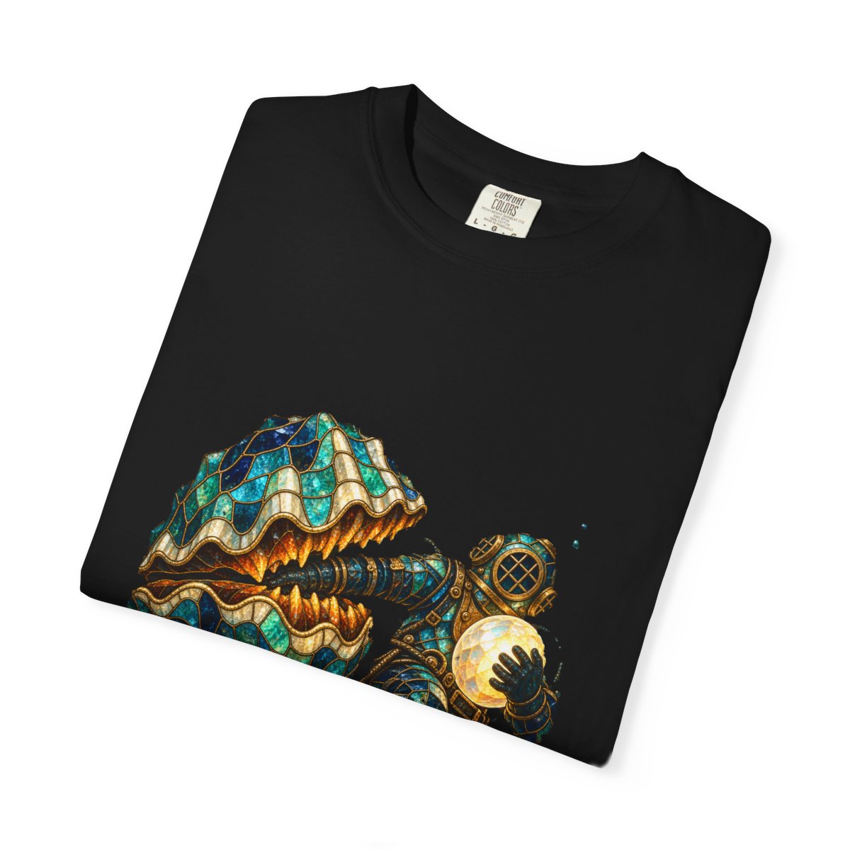 Closing Clam Tee folded front print detail