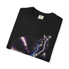 Record Split Tee folded front print detail